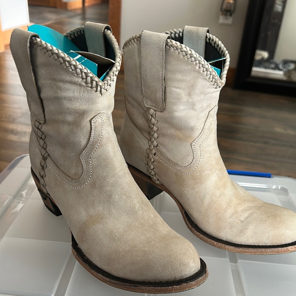 Cream Ankle Booties with V-Cut Design